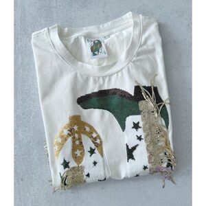 QUEEN OF SPARKLES White Tee with Gold and Green Embellishments